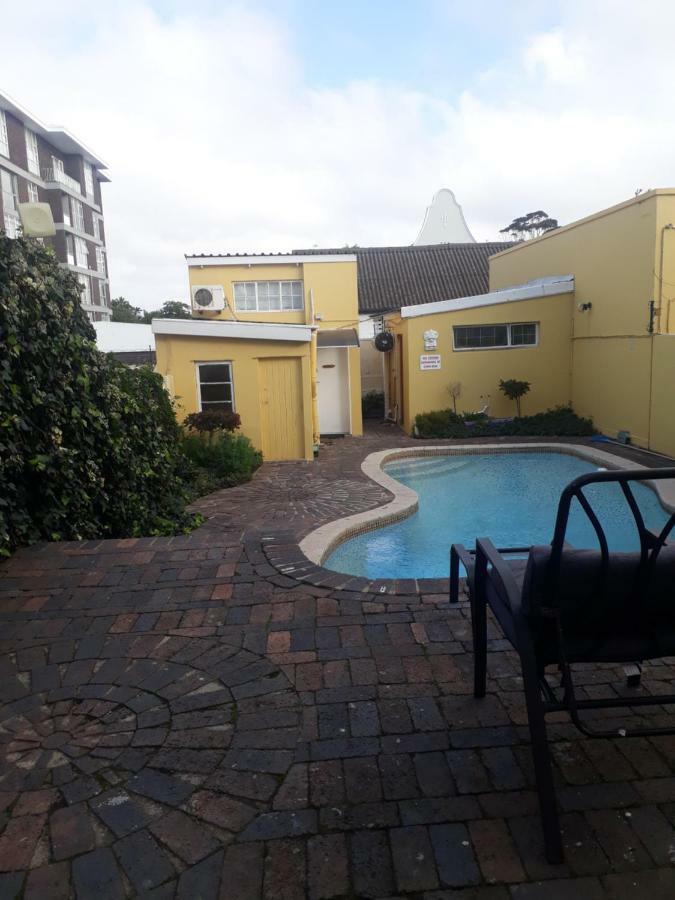 The Vic Hotel Port Elizabeth Exterior photo