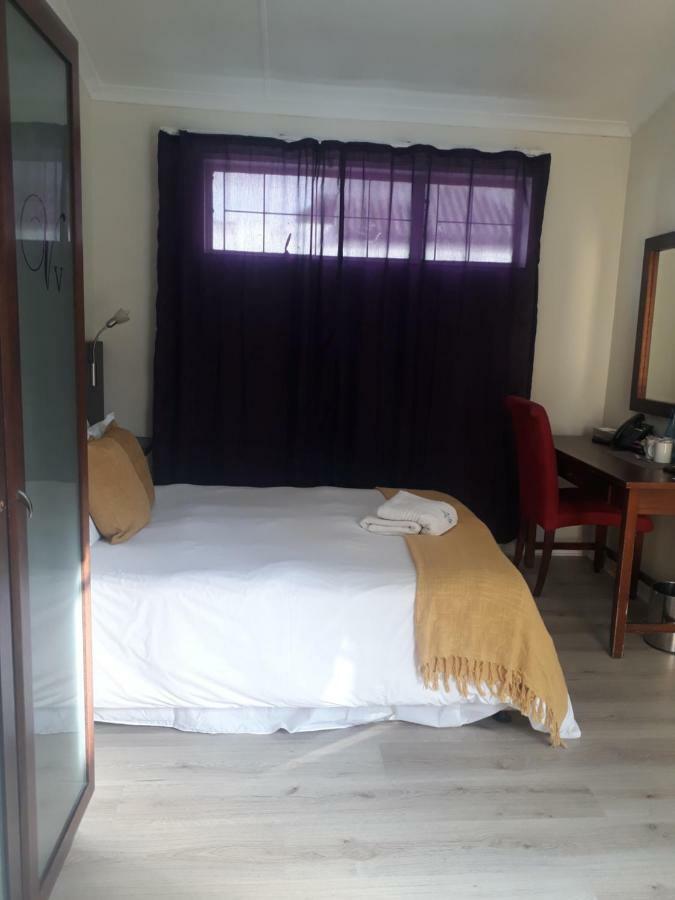 The Vic Hotel Port Elizabeth Exterior photo